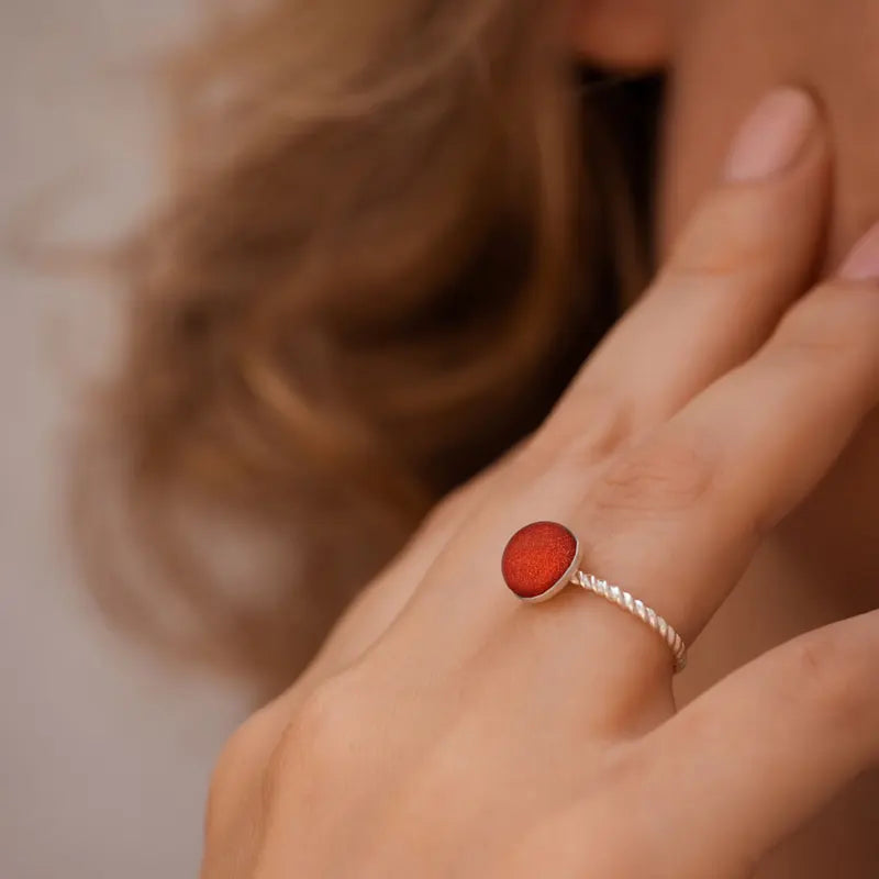 Bague torsadée pierre semi-précieuse rouge flambesia