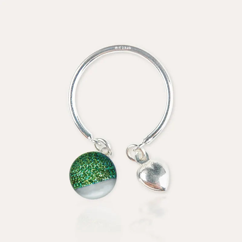 Bague breloque avec un pendentif en argent verte orneige