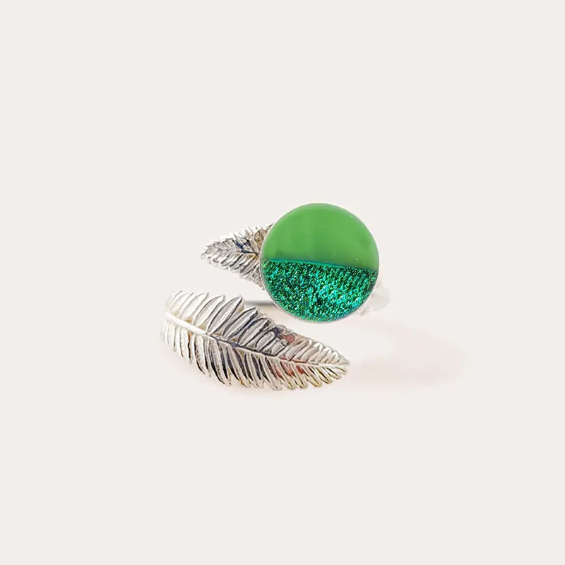 Bague feuille fabrication française en argent massif verte avantica