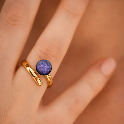 Bague simple réglable avec pierre, dorée et violette lilalune