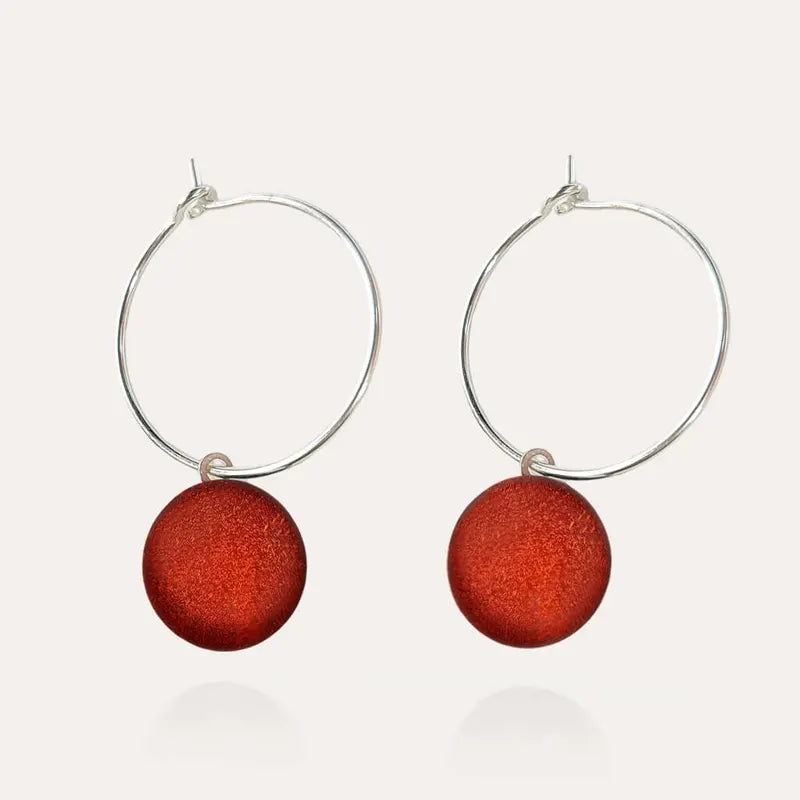 Boucles d'oreilles créoles fines en argent, rouge flambesia