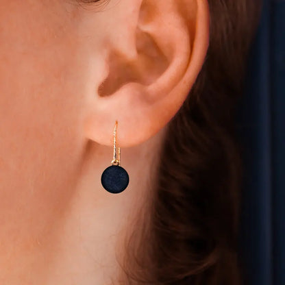 Boucles d'oreilles crochet pendantes or bleu albarelle