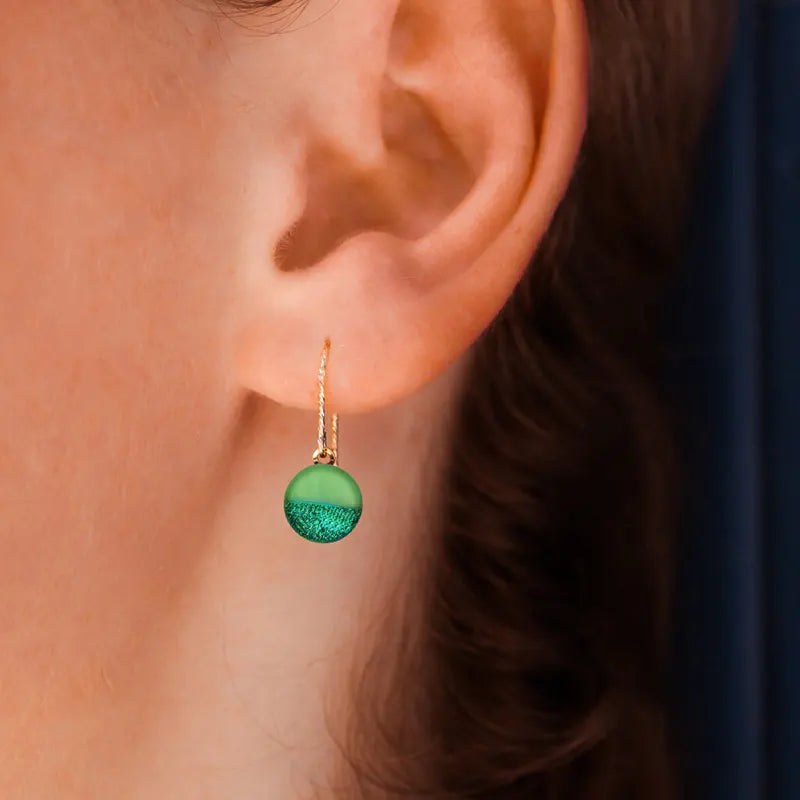 Boucles d'oreilles crochet perle de verre Murano dorées vertes avantica