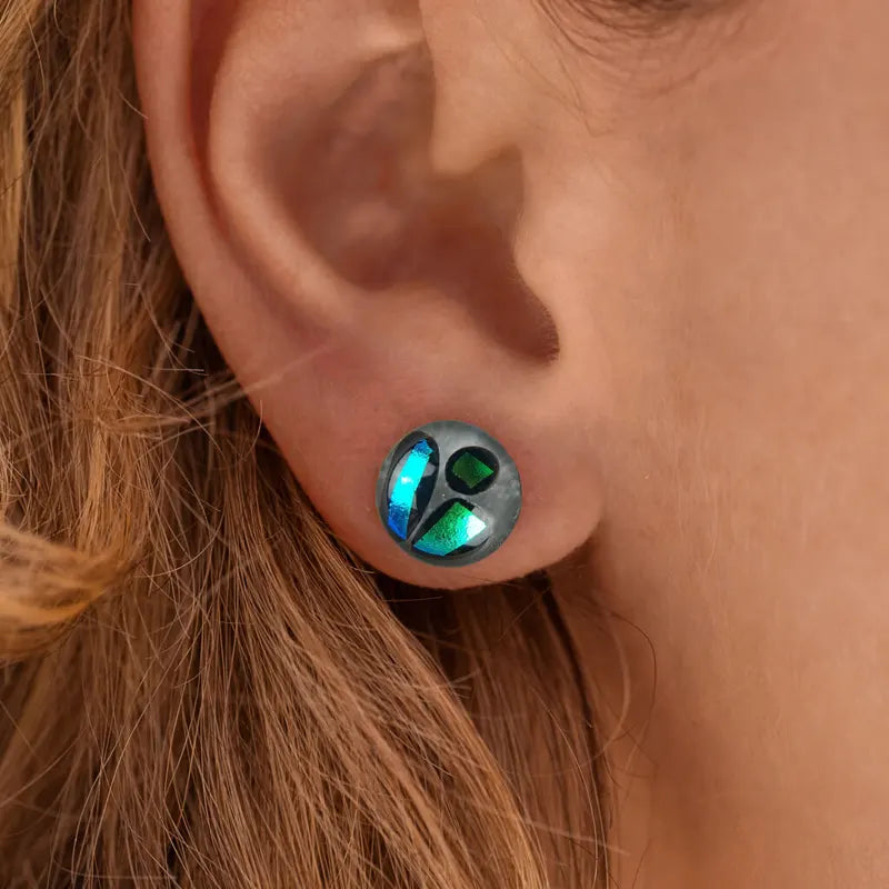 Bijoux en verre de Murano sur puces d'oreilles en argent massif bleu voluca