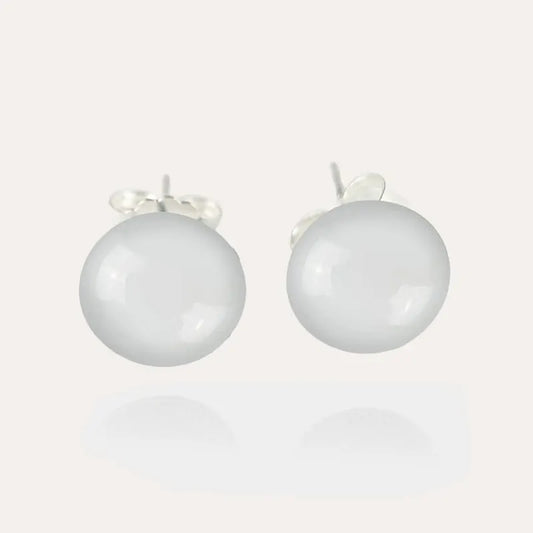 Pierre naturelle sur puces d'oreilles en argent massif blanches lumine