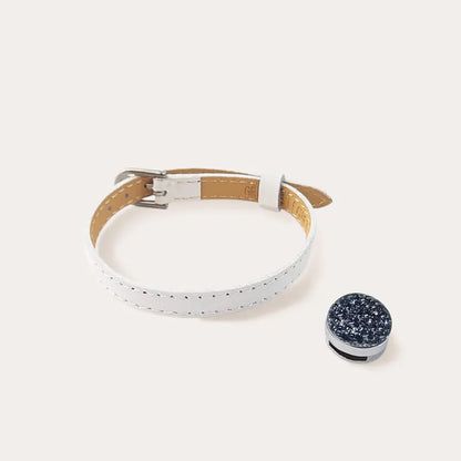 Bracelet en cuir blanc avec bijoux argentés pour femme chromia