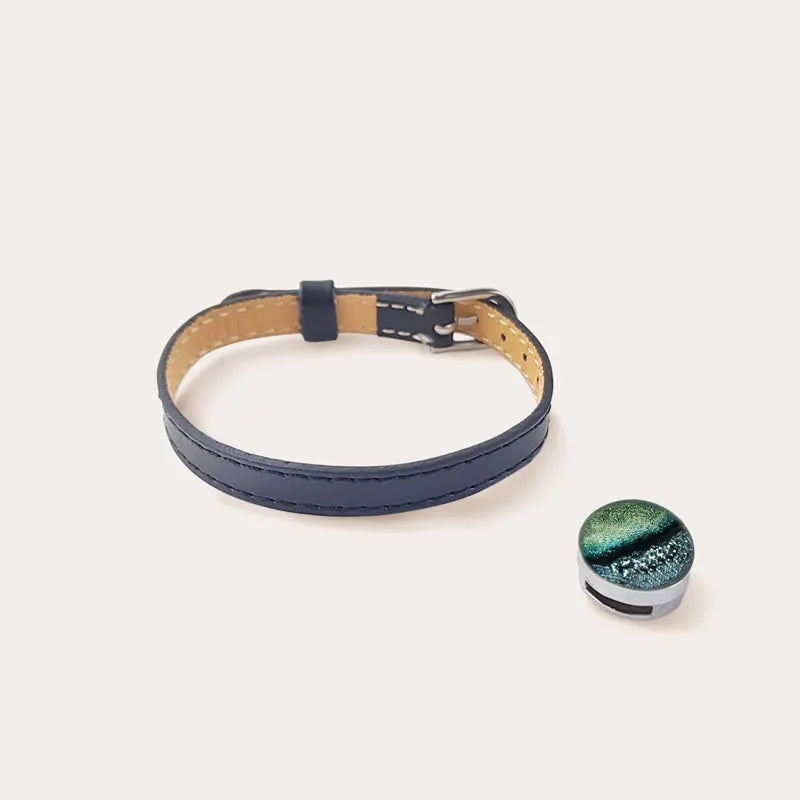 Bracelet cuir réglable avec verre de Murano vert oryna
