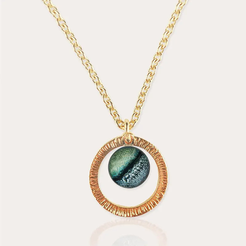 Collier chaîne pour femme avec médaillon en plaque or, vert oryna