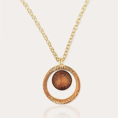 Collier chaîne pour femme avec pendentif en  doré marron et orange safrane