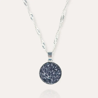 Collier pour femme petite perle couleur en argent argenté chromia